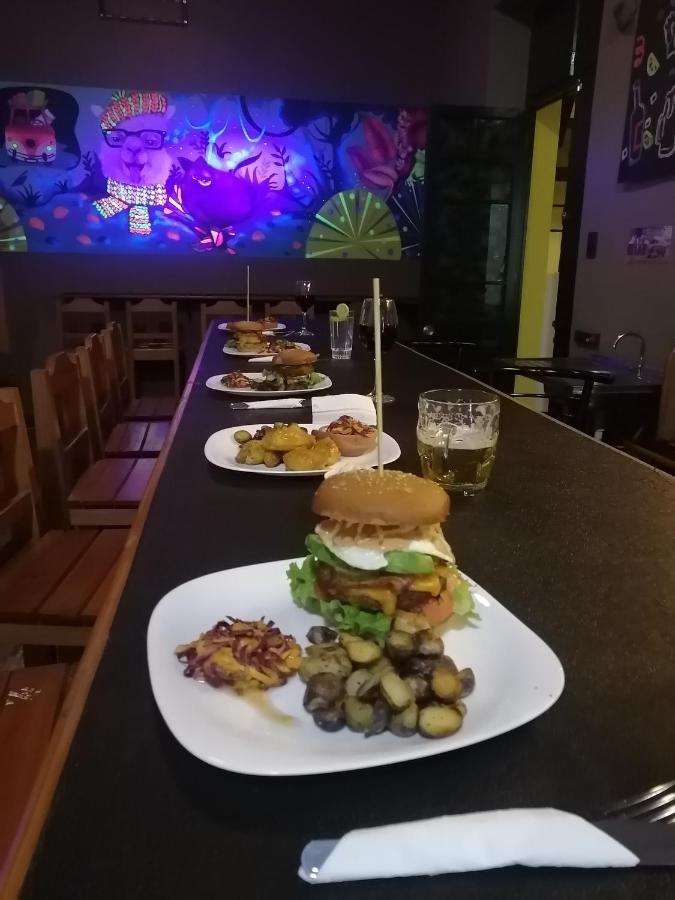 לה פאז Saint Peter'S Llama Hostal מראה חיצוני תמונה