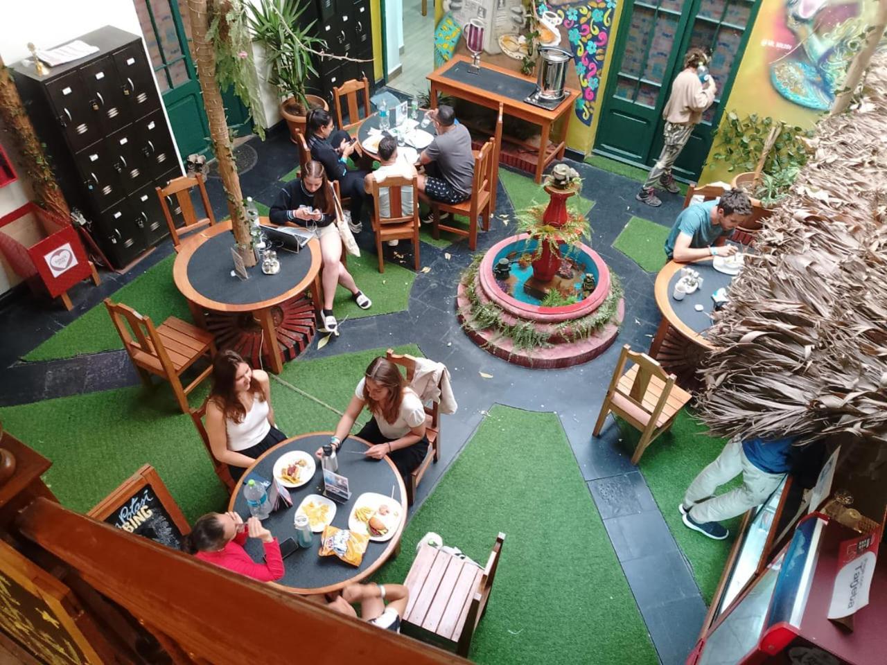 לה פאז Saint Peter'S Llama Hostal מראה חיצוני תמונה