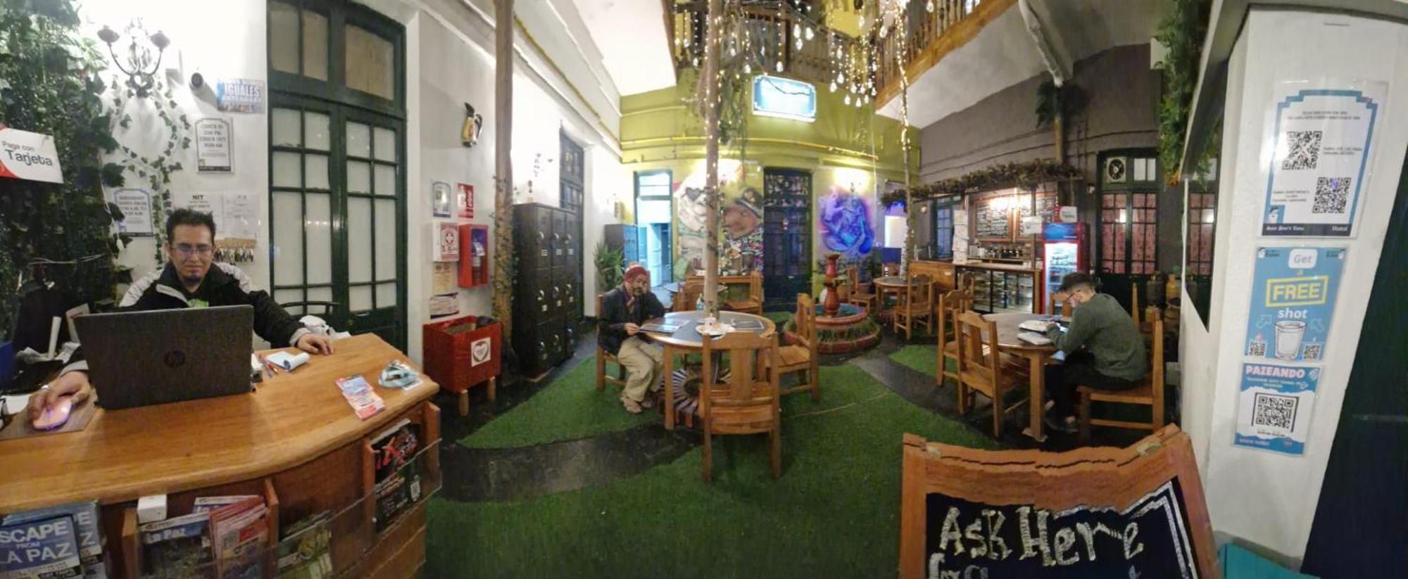 לה פאז Saint Peter'S Llama Hostal מראה חיצוני תמונה
